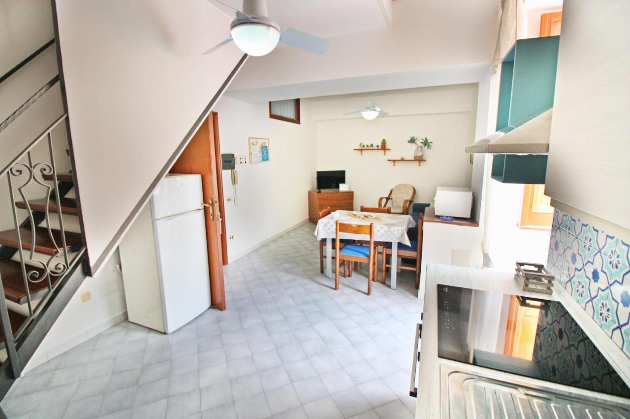 Mimi Sul Mare Apartment มัสซาลูเบรนเซ ภายนอก รูปภาพ