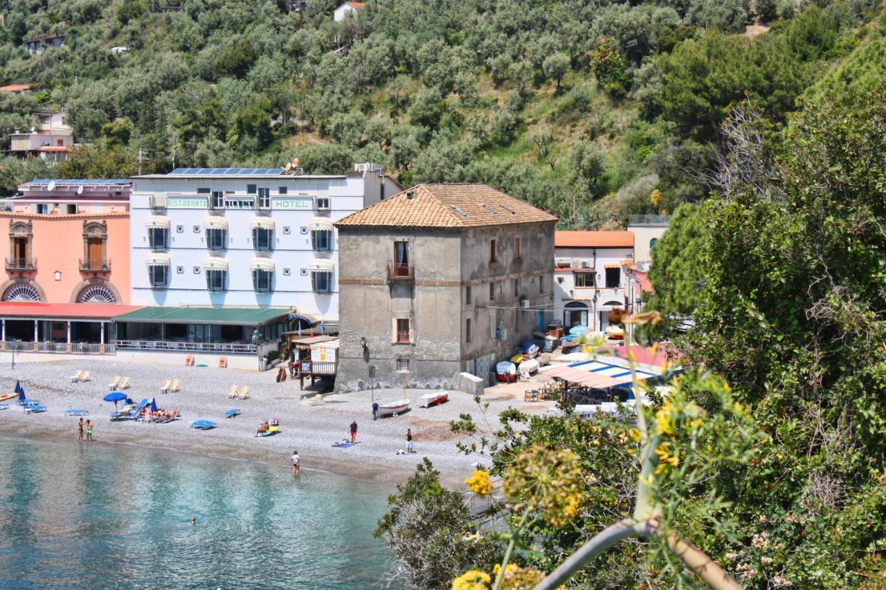 Mimi Sul Mare Apartment มัสซาลูเบรนเซ ภายนอก รูปภาพ