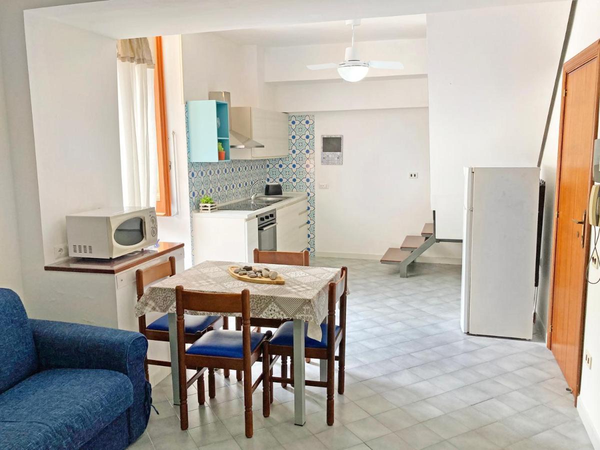 Mimi Sul Mare Apartment มัสซาลูเบรนเซ ภายนอก รูปภาพ