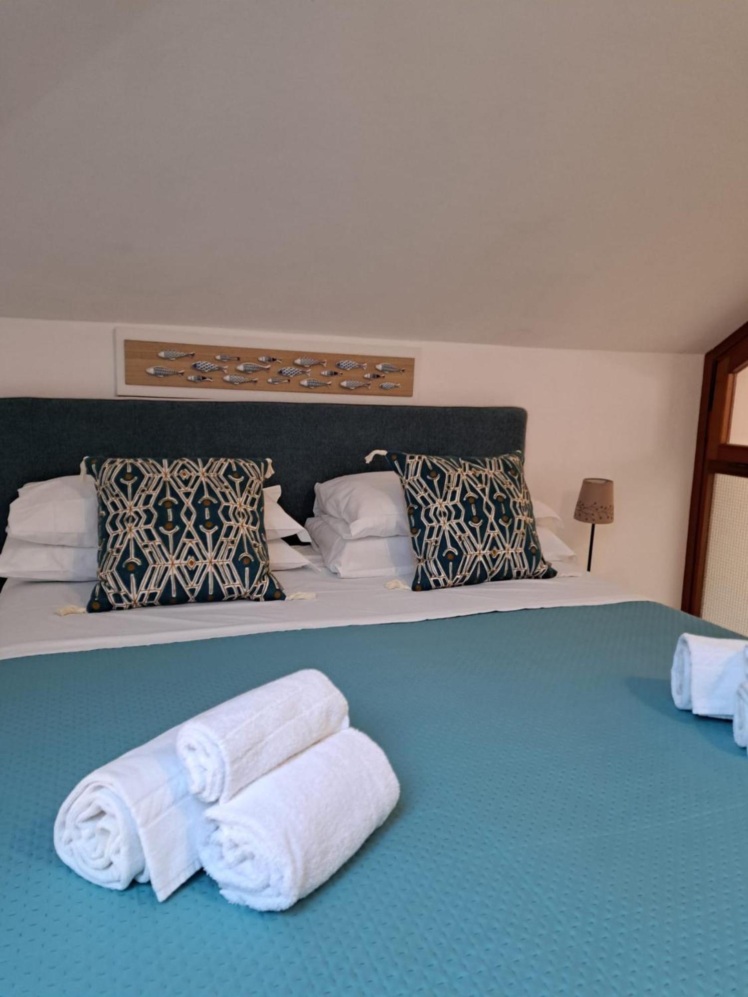 Mimi Sul Mare Apartment มัสซาลูเบรนเซ ห้อง รูปภาพ