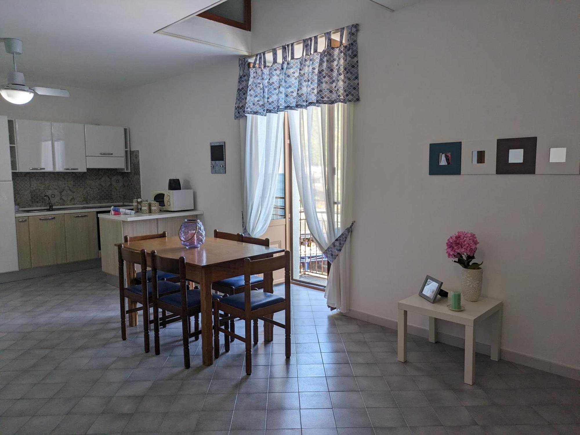 Mimi Sul Mare Apartment มัสซาลูเบรนเซ ภายนอก รูปภาพ